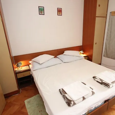 Maison d'hôtes & At Grandma Maria's Place